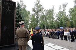 Hołd dla Bohaterów Powstania Warszawskiego