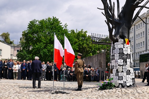 Obchody Narodowego Dnia Pamięci Ofiar Niemieckich Nazistowskich Obozów Koncentracyjnych i Obozów Zagłady 