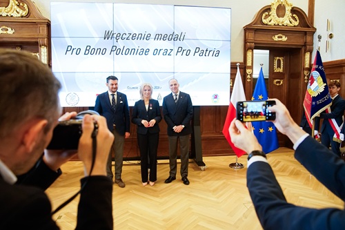 W Szczecinie wręczono medale Pro Bono Poloniae oraz Pro Patria
