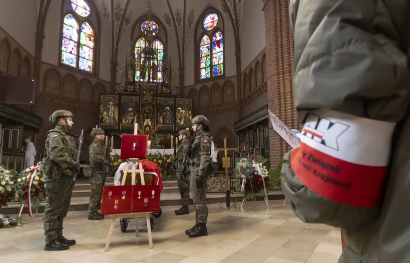 28.04.2026   pogrzeb komandora rakowskiego