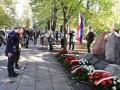 16.10   pomnik przy ambasadzie kanady