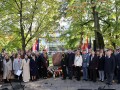 16.10   pomnik przy ambasadzie kanady