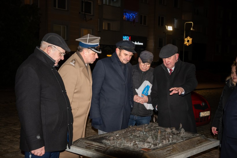 Wreczenie sztandaru Lubin fot. Barbara Jamrocha UdSKiOR 46 Wreczenie sztandaru Lubin fot. Barbara Jamrocha UdSKiOR 46