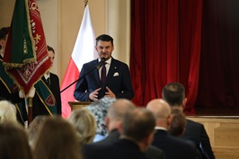 Odsłonięcie tablicy katyńskiej w II Liceum im. Jana III Sobieskiego w Krakowie